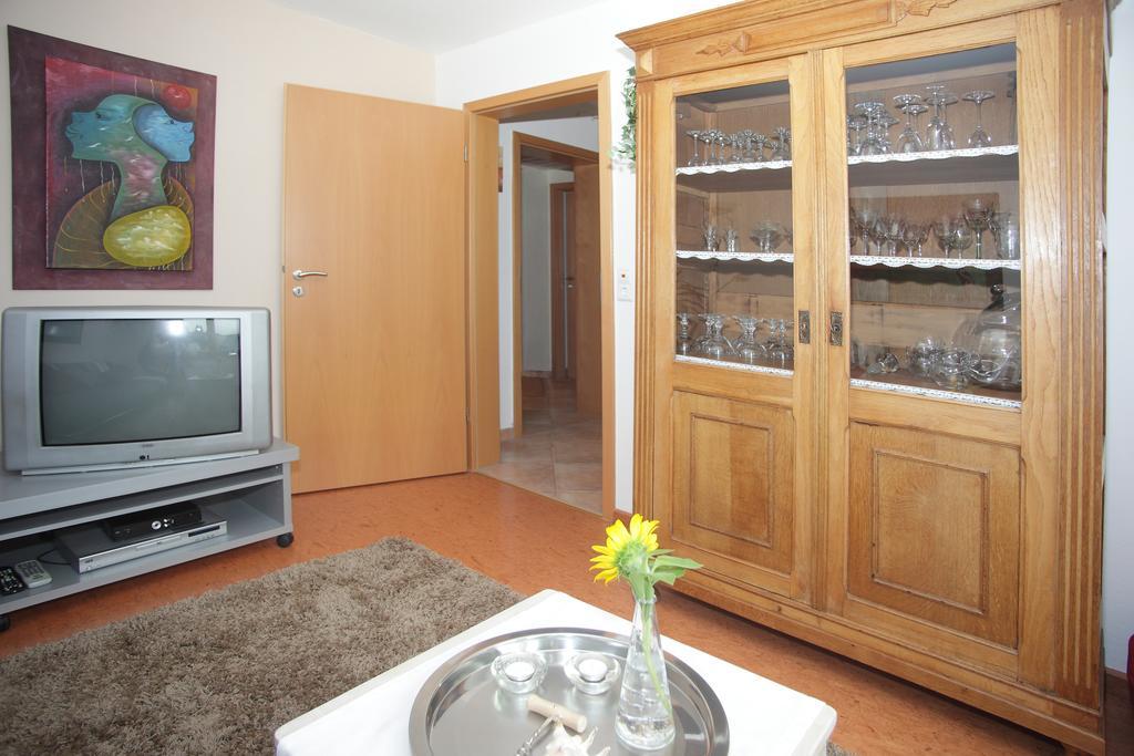 Ferienwohnung Schwarzwaldblick Buhlertal Ruang foto